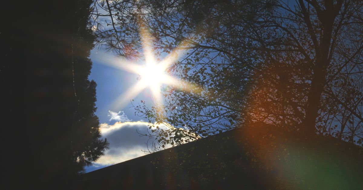 Perché si dice "bello come il sole"?