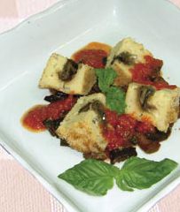 Sformato di patate con melanzane e provola affumicata