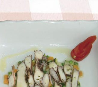 È pronto in tavola - Carpaccio di polpo e coriandoli di verdure