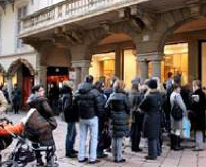 Guadagnare aspettando in coda? Si può