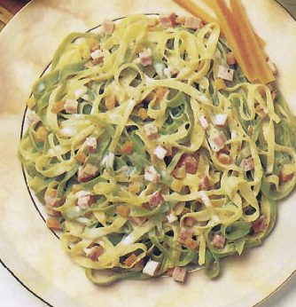 Paglia e fieno al prosciutto
