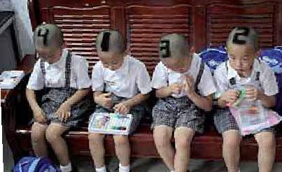 Gemelli numerati per distinguerli dagli altri alunni