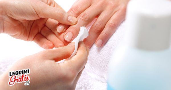 Eureka: Usi alternativi dell'Acetone per smalto