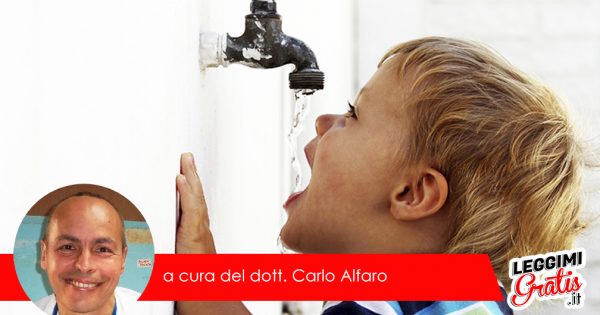 Bere tanta acqua per la salute dei bambini